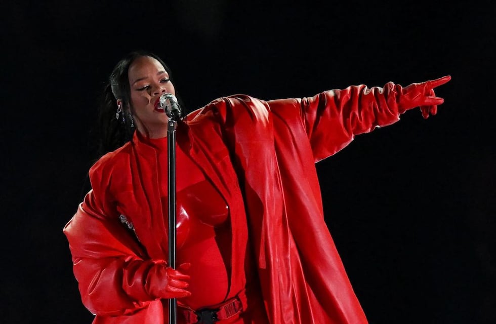 Gorpcore: qué es y cómo llevar esta tendencia que impuso Rihanna