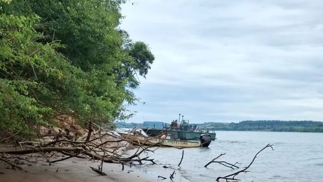 General Urquiza: una canoa se hundió cuando una familia intentaba cruzar el Paraná, murió una niña.
