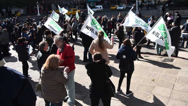 Protesta del Suoem en la Municipalidad de Córdoba. (Pedro Castillo)