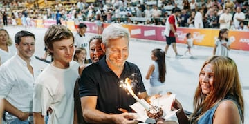 Rogelio Frigerio - gobernador de Entre Ríos celebró su cumpleaños en el Carnaval del País