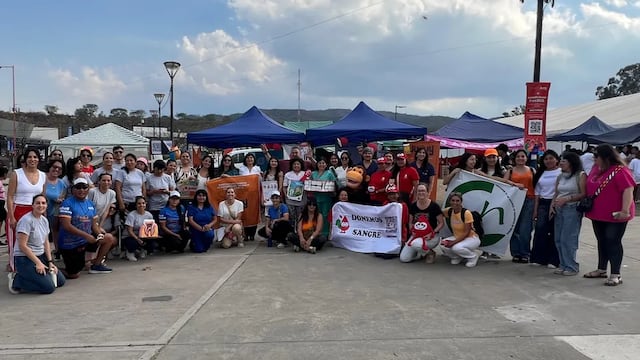 Numerosas áreas de tres ministerios del Gobierno de Jujuy, más diferentes colegios profesionales llevaron a cabo una jornada de promoción del autocuidado y bienestar en el marco de la FNE 2025.