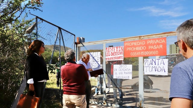 Una vez, la COOPI impide la toma del servicio.