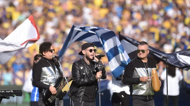 Ulises cantó en la previa de la final que Boca ganó en el Kempes (Ramiro Pereyra / La Voz).