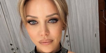 Lady in red: el espectacular vestido de Evangelina Anderson con el que enamoró a todos.