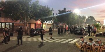 Enfrentamiento con infantería en San Rafael y Maipú, tras los festejos por Argentina campeón.