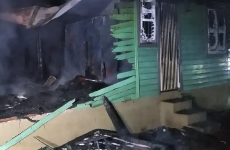 Investigan un incendio que destruyó la oficina de Ecología en Jardín América