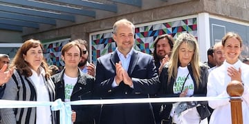 Matías Stevanato inauguró el auditorio junto a la familia del líder de “Los Enanitos Verdes”, en 2022.