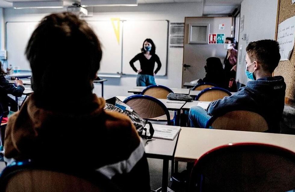 Docentes salteños piden que se suspendan las clases presenciales