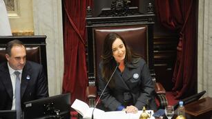 Victoria Villarruel (Federico Lopez Claro).