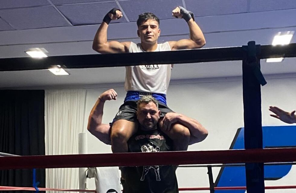 Boxeo: el puntaltense Lautaro Rojo se presentó con victoria en Florencio Varela