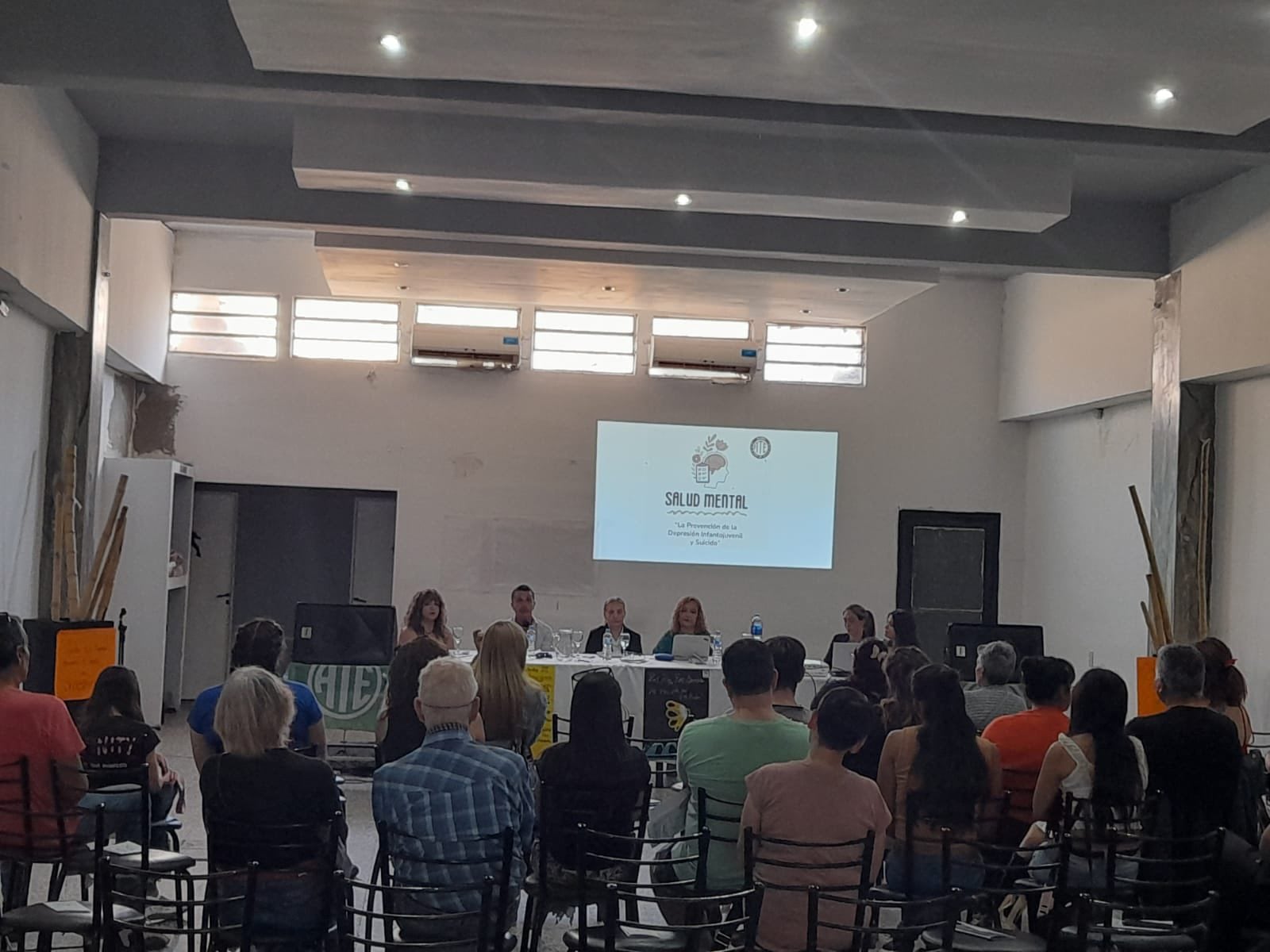 Charla de salud mental en Punta Alta