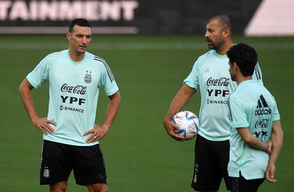 La AFA habría enviado la lista de preseleccionados para el Mundial de Qatar 2022 pero no la publicaría: qué jugadores la integran