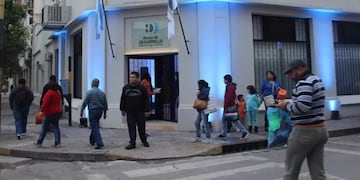 Por efectos de una resolución del Juzgado Nacional de Primera Instancia del Trabajo nº 65, y hasta tanto se resuelva la cuestión de fondo, el Estado Provincial podrá avanzar con la liquidación y disolución del ex Banco de Desarrollo S.E., se informó.