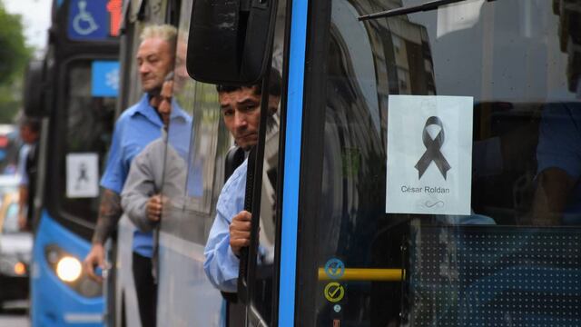Familiares y compañeros de trabajo despidieron a César Roldán, el colectivero asesinado a balazos en Rosario.