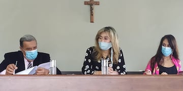 La jueza María Margarita Nallar preside el Tribunal en lo Criminal 3 de Jujuy que juzga a tres sujetos por el femicidio de Iara Rueda.