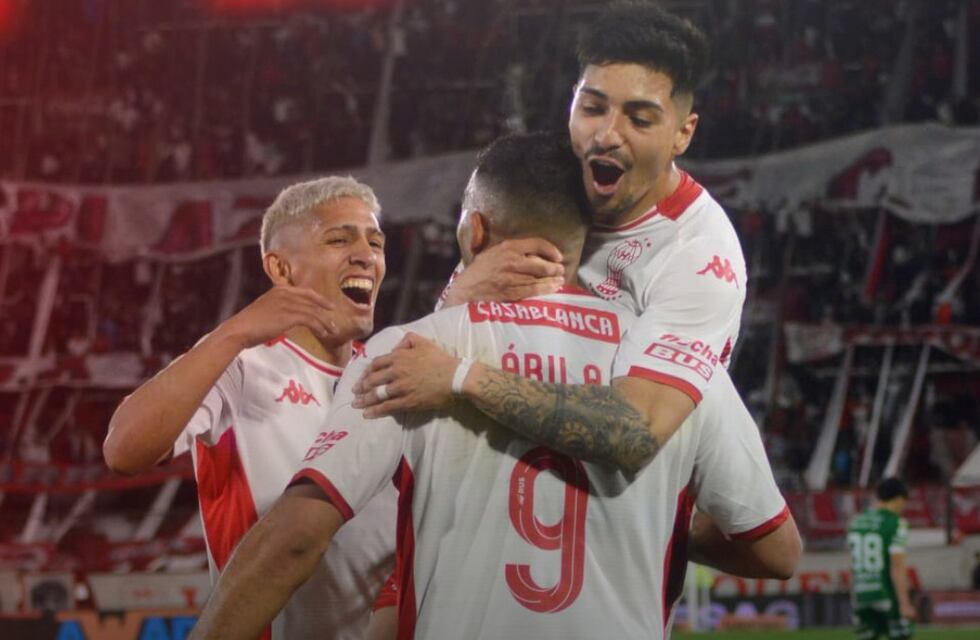 Wanchope Ábila ganó el duelo entre cordobeses: ¿fue un golazo o blooper?