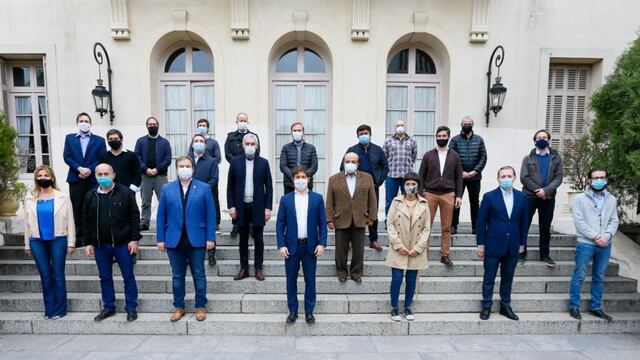 Axel Kicillof tuvo que apoyar su nuevo gabinete en intendentes del GBA.