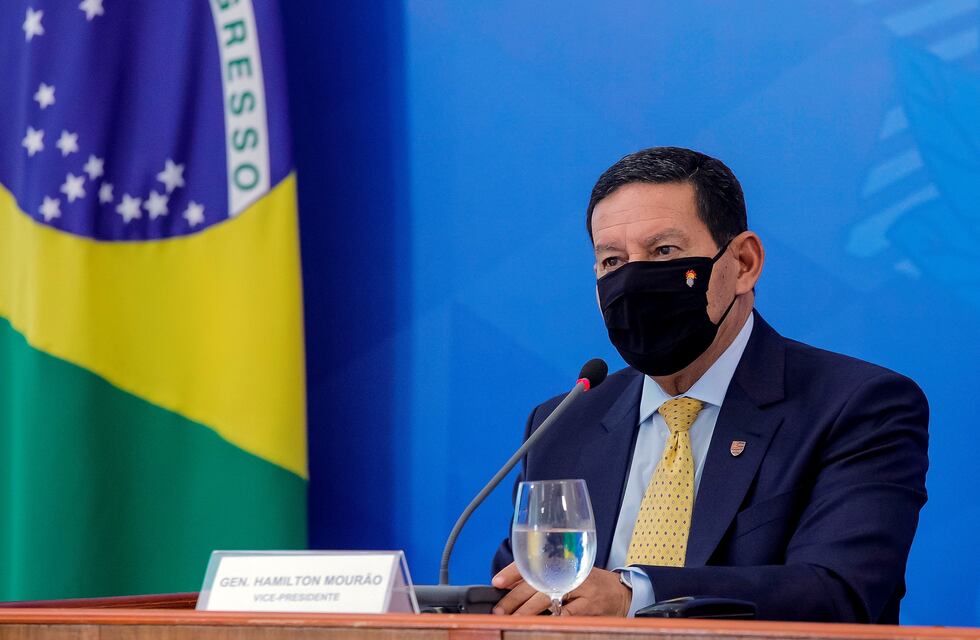 Hamilton Mourao, vicepresidente de Brasil: “Jugar acá es menos riesgoso que en Argentina”