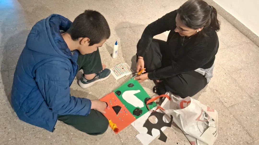 Mubata: alumnos del colegio Jesús Adolescente visitaron el museo