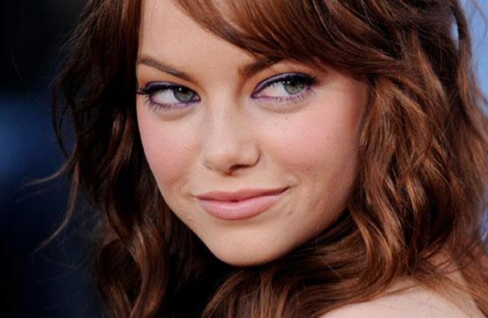 Dura menos de dos horas, está en Netflix y la protagoniza Emma Stone: cuál es la comedia que sigue escalando en el ranking