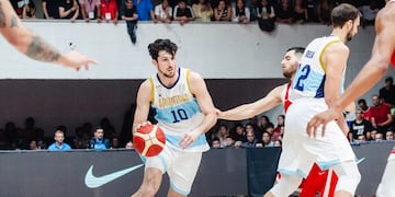 Leandro Bolmaro no estará con la selección argentina en la concentración de julio en Alicante. (Prensa Fiba)