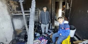 La familia necesita desde ropa hasta alimentos.