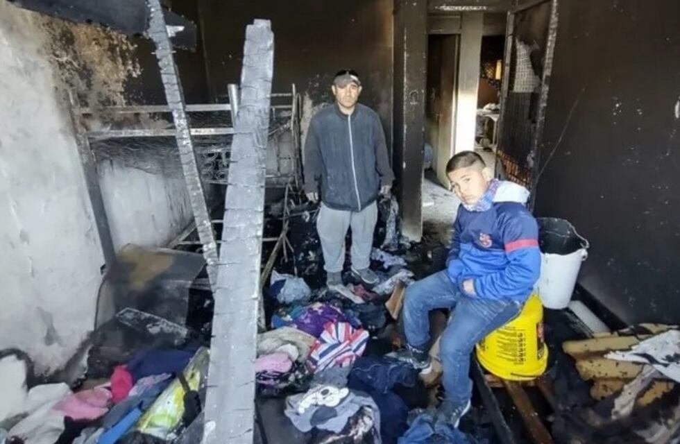 La dramática situación de una familia con 7 niños que perdió todo en un incendio