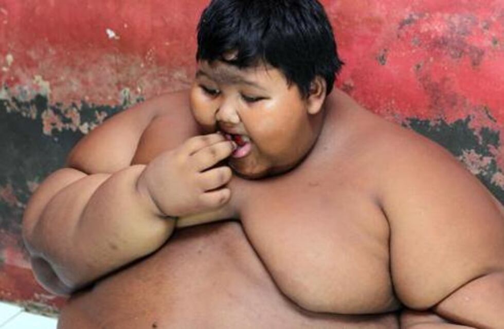 La increíble transformación del niño más obeso del mundo que quiere ser futbolista