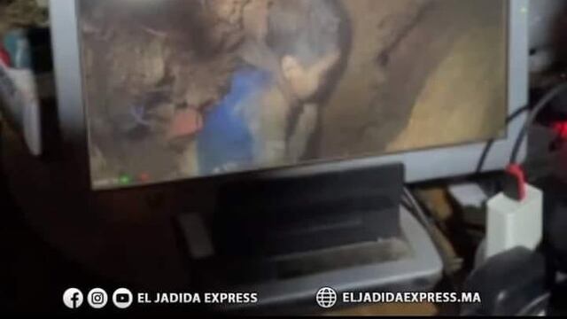 El equipo sigue en vivo a Rayan con una cámara que instalaron en el lugar.