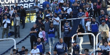 Falleció un hincha de Independiente Rivadavia de Mendoza tras el partido de Copa Argentina en San Luis. / José Gutiérrez ( Los Andes).
