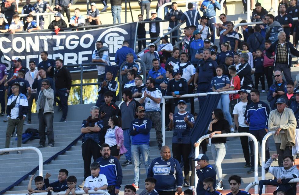 Copa Argentina: murió un hincha en el partido de Vélez e Independiente Rivadavia