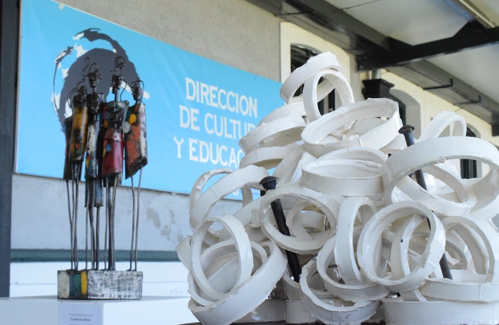 Tres Arroyos: abierto al público el Salón Provincial de Artes Visuales Mariquita Sand