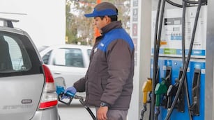YPF bajó el precio de los combustibles en Córdoba y el país.
