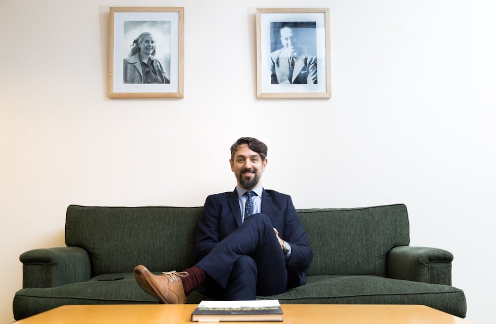 Quién es Ramiro Urristi, el funcionario nacional despedido tras autorizar el uso de pistolas Taser a la Policía de la Ciudad