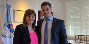 La Ministra de Seguridad de la Nación, Patricia Bullrich y el intendente de Rafaela, Leonardo Viotti