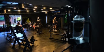 La apertura de los gimnasios en Córdoba. (Pedro Castillo / La Voz)