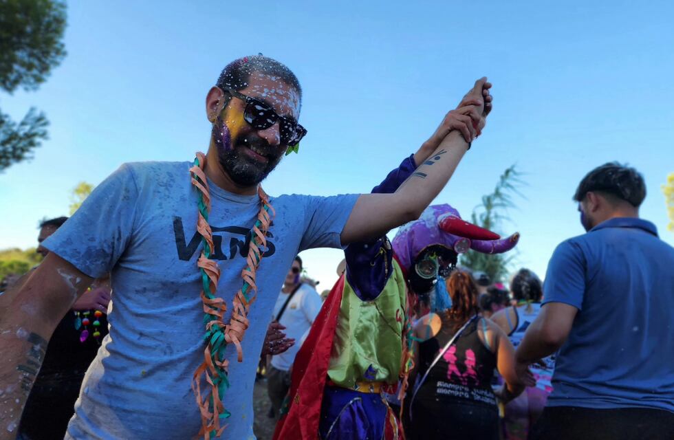 Punta Alta: el intendente participó del Desentierro del Carnaval Jujeño