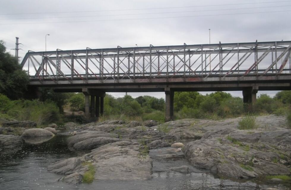 Comenzó la construcción de un túnel que atravesará el sector de Tres Puentes