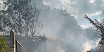 Dos incendios en pocas horas dejaron un muerto y cuantiosos daños en Hipólito Irigoyen y Puerto Rico.