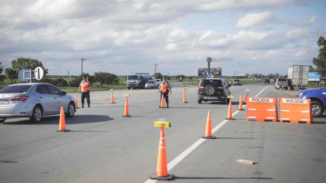 Policía Caminera cortó el camino del cuadrado. (Policía de Córdoba)