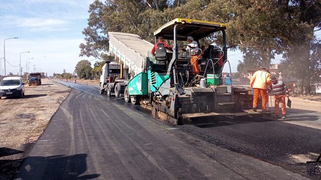 Trabajos viales en la ruta 70, cerca de Rafaela