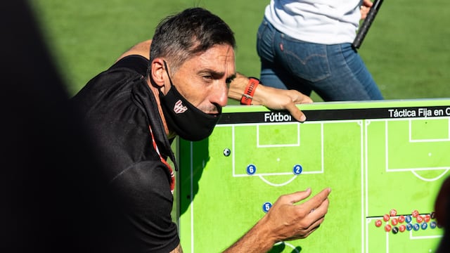 El DT Albirrojo se recuperó del coronavirus y volverá a conducir al equipo, por el primer triunfo.