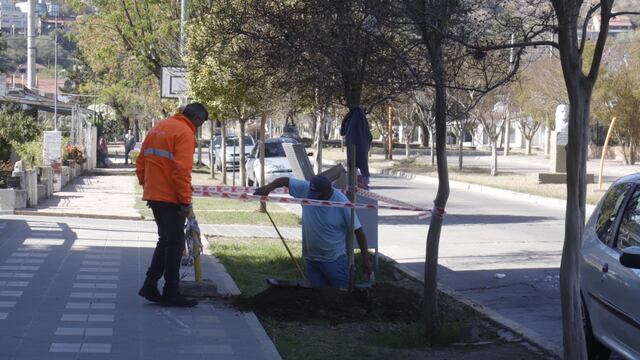 Obras de agua del Municipio. Recambio de cañerías en La Cuesta