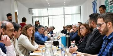 Los gremios estatales bonaerenses acordaron aumento con el Gobierno.