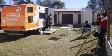 Quirófano móvil en el barrio El Canal. De lunes a viernes de 08:30 a 13:00 horas y con turno previo.