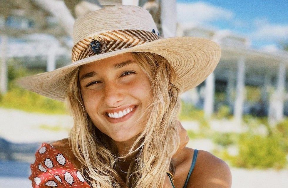 Sasha, la hija de Xuxa, posó con un mini top y conquistó a sus fans