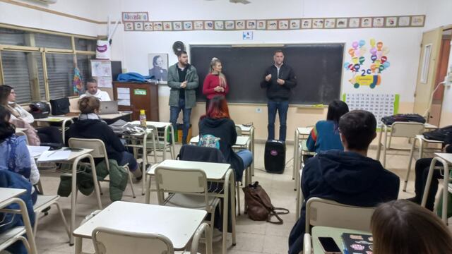 “Mi Primer Empleo Universitario” se presentó en UNRaf