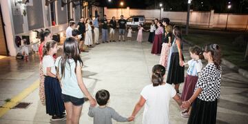 Tres Arroyos: “Cultura Presente. Edición Verano”, nutrida concurrencia a las clases de baile del Centro Cultural La Estación
