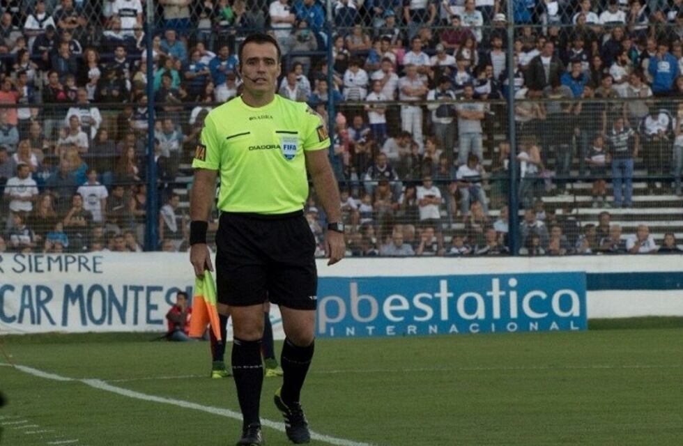 El mendocino Cristian Navarro será parte del plantel de árbitros que dirigirá la Copa América