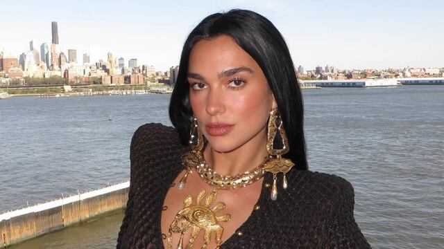 Dua Lipa derrochó sensualidad con un top mega diminuto y se robó todas las miradas